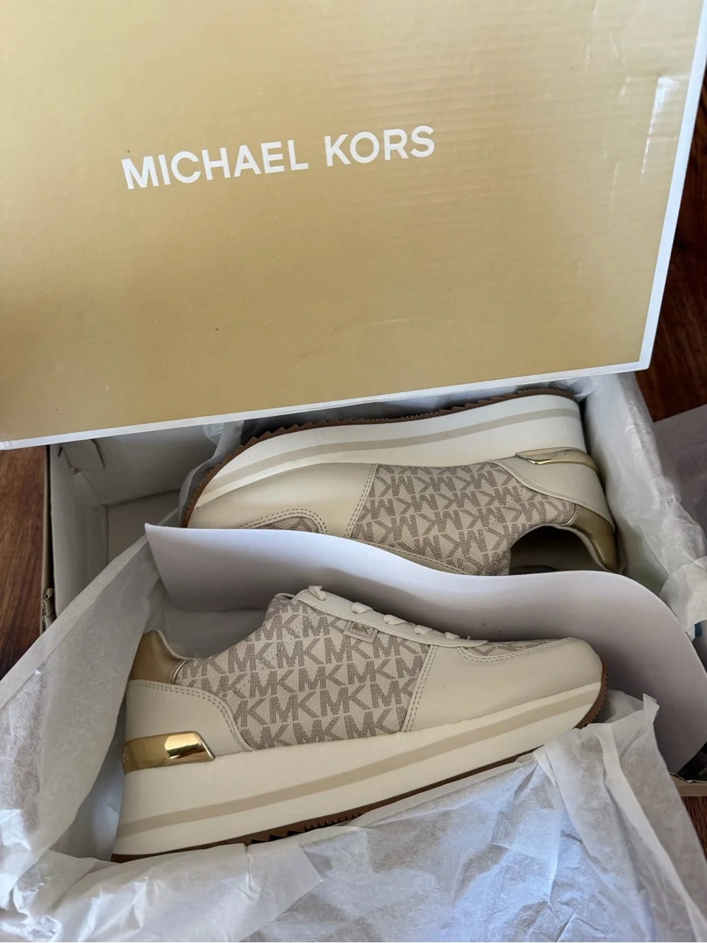 Michael Kors Monique Trainer Cream size 6 M